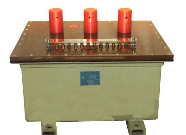 Drehstrom HV - Transformator 30 kV DC mit Siebung