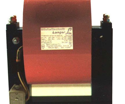 Trenntrafo 230V /230V Frequenz 50/60 Hz Prüfungsspannung 50 kV DC